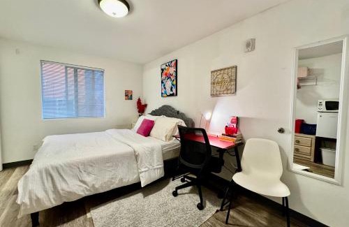 University District Apartment | Micro Studio Apartment 10 Minutes Walk To University of Washington