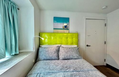University District Apartment | Micro Studio Apartment 10 Minutes Walk to University of Washington