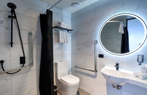 Te Aro Hotel | Microtel by Wyndham Wellington