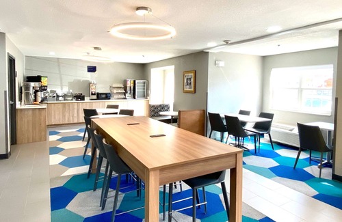 Sprague Hotel | Microtel Inn by Wyndham Beckley