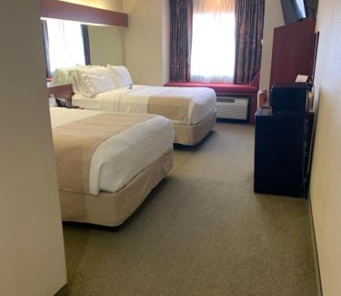 Hattiesburg Hotel | Microtel Inn & Suites by Wyndham Hattiesburg