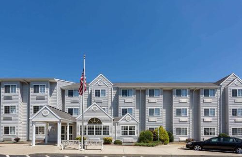 Hillsborough Hotel | Microtel Inn & Suites by Wyndham Hillsborough