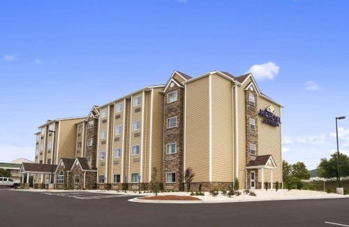 Lynchburg Hotel | Microtel Inn & Suites by Wyndham