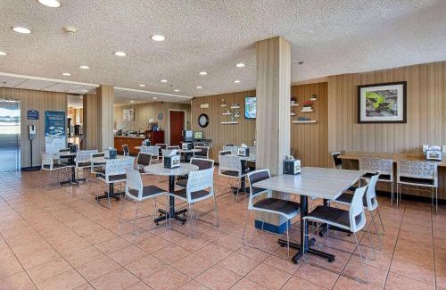 Dry Ridge Hotel | Microtel Inn & Suites by Wyndham Dry Ridge