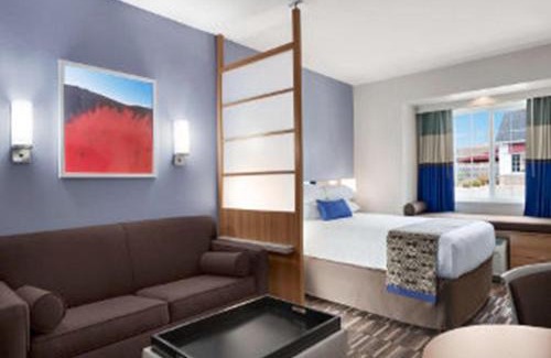 Altoona Hotel | Microtel Inn & Suites by Wyndham Altoona