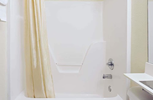 Brandon Hotel | Microtel Inn & Suites by Wyndham Brandon
