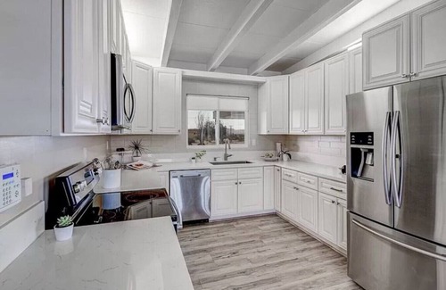 Twentynine Palms Villa | Mid Century 5 Bedroom Villa with Pool