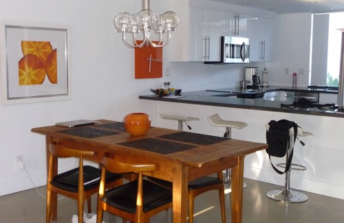 Sunrise Vista Chino Condo | Mid Century Design With Complete Reno