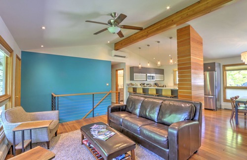 Glenwood Springs House | Mid Century Home with a Modern Twist in Downtown. Proximate to Everything w/AC!
