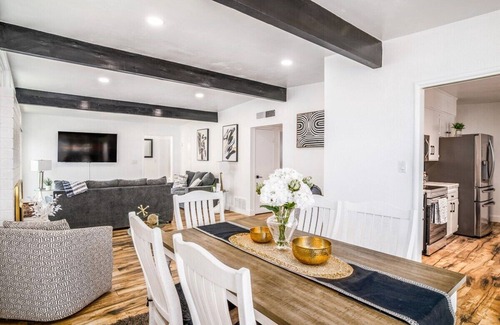 Madera House | Mid-Century Home with Pool in Madera