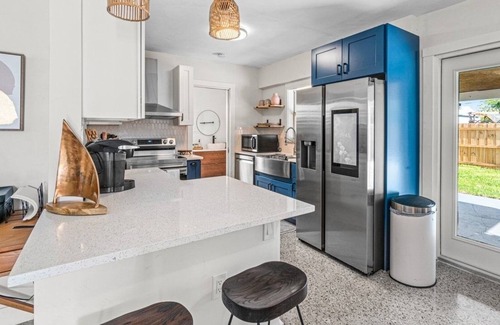 Riviera Beach House | ￼Mid Century Modern Intracoastal Beach House