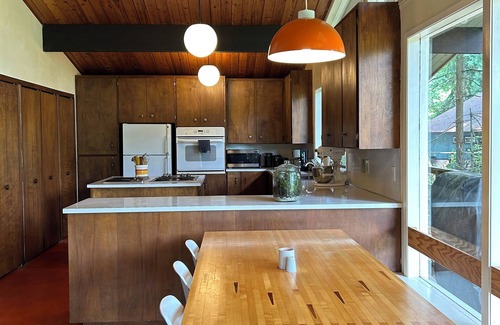 Anderson Island House | Mid-Century Modern Getaway in the Woods