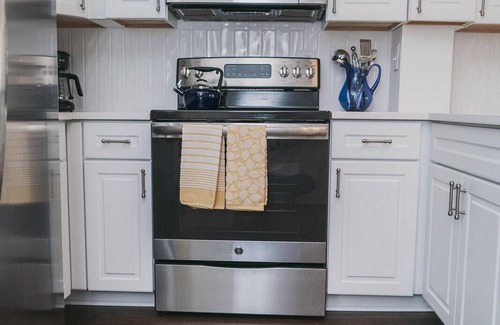 Isle of Palms Condo | Mid Century Modern meets Beach Chic - Practically Oceanfront with pool access