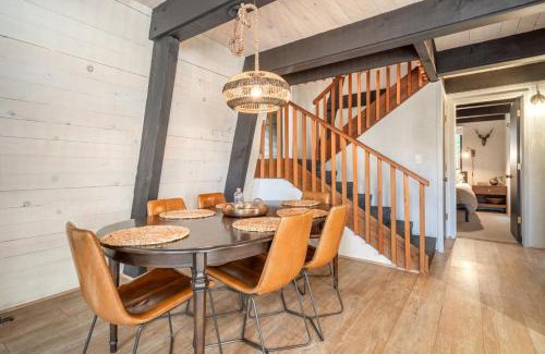 Truckee House | Mid Century Modern A-Frame Cabin at Northstar