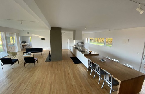 Hollowville House | Mid-Century Modern Country Home - 10 minutes to Hudson!