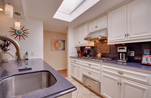 Amarillo House | Mid-Century Modern Home w/Fire Pit & Gas Grill!
