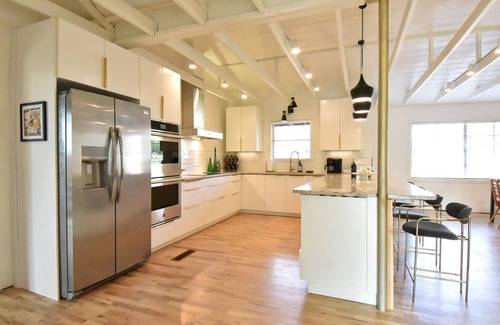 Llano House | Mid Century Modern Luxury in the Heart of the Hill Country