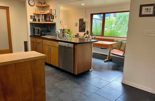 Ardenwald House | Mid-Century Modern Nature Retreat near Sellwood in SE Portland