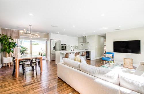 Riviera Estates House | Mid-Century Modern Oasis