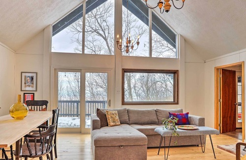 Front Royal Cabin | Mid-Century Modern Cabin: Mountain & Natural Views