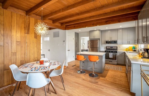 South Capitol House | Mid century Modern with central location.