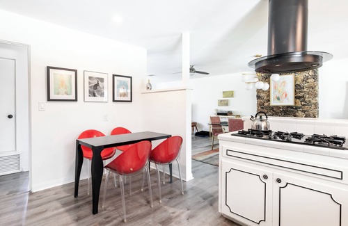 Sonora Sunrise House | Mid-Century | Mountain View | 5 Mins from Downtown