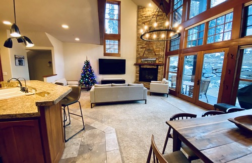 Purgatory Ski Chalet | Mid-Century Mountain Ski in/Ski Out Luxury Chalet - Best Location