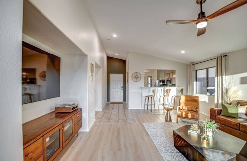 San Tan Valley House | Mid Century Themed Home on the Golf Course