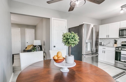 Del City House | Mid-Del Rest and Stay