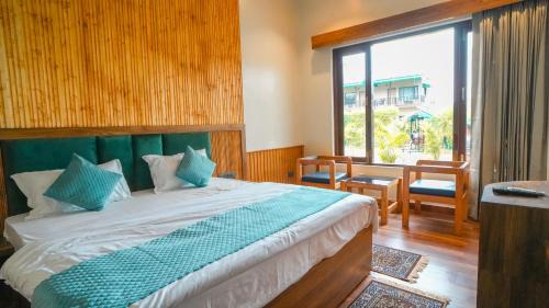 Bail Parao Hotel | Mid Forest House - Jim Corbett