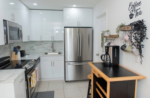 Davie House | Mid-term rental 4-bedroom/2-bath house w yard in Ft Lauderdale - Davie area