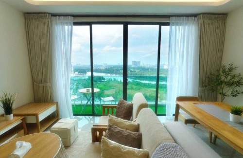 Central District Apartment | Mid Valley CIQ Lake View 3Bedroom Muji Style