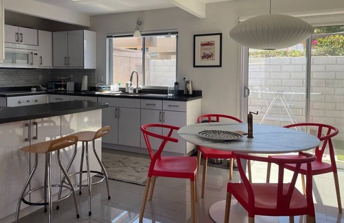 Racquet Club Estates Condo | Midcentury Modern Condo with Mountain Views in the heart of Palm Springs