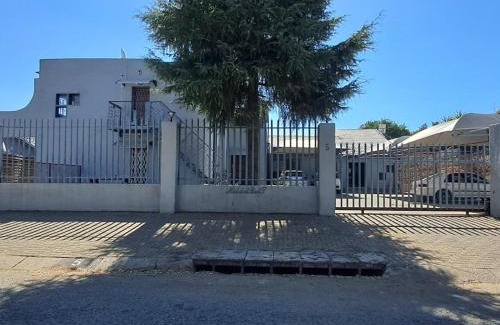 Secunda House | Middelbult Guesthouse by Heybert