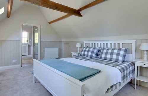 Leigh House | Middle Barn in the beautiful Tonbridge