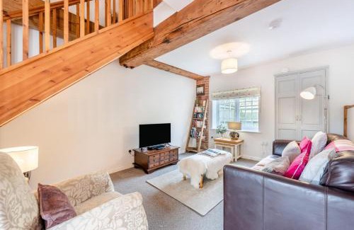 Upper Dicker House | Middle Cottage - Chiddingly