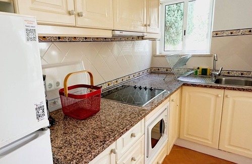 Alporchinhos Condo | Middle House - Stay in Love