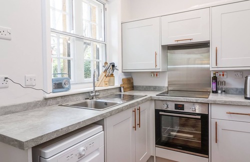 Kingston St Mary Cottage | MIDDLE LODGE, pet friendly, character holiday cottage in Taunton