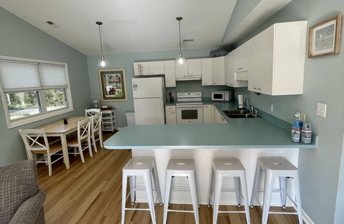 Emerald Isle House | Middle of the Row Duplex, Quiet, and Cozy, 3 bed/2 bath