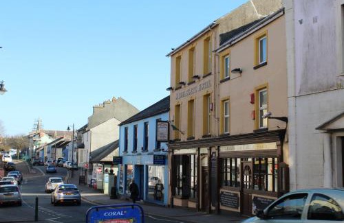 Pembroke Hotel | Middlegate Hotel