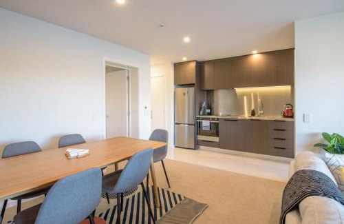 Frankton Apartment | Middleton Lakes View