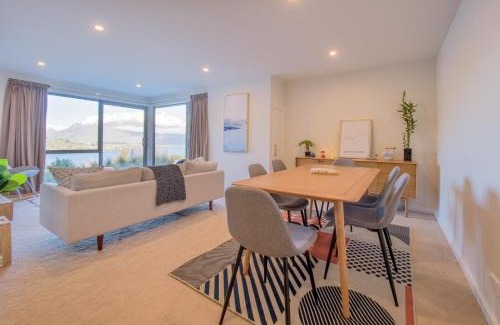 Frankton Apartment | Middleton Lakes View