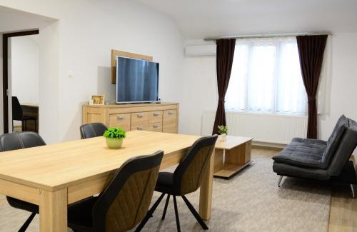 Marghita Apartment | Middletown apartments
