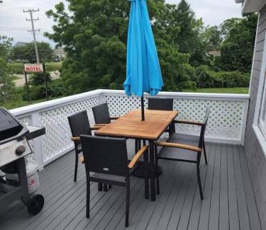Newport East Apartment | Middletown Modern Apartment - RIBryan Property