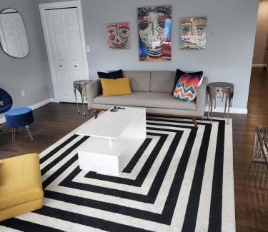 Newport East Apartment | Middletown Modern Apartment - RIBryan Property