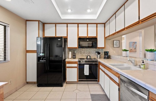 Cathedral City House | Midnights at the Oasis