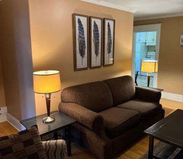 Waterford Valley Apartment | Midstream Manor Unit 7, 2 Bedroom Apartment