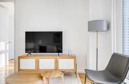 Central New York City Apartment | Midtown 1BR w Gym WD across from Rock Center NYC-670