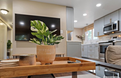 North Star Apartment | Midtown Escape