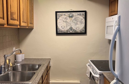 Tallahassee Apartment | Midtown Garden Apt – Great Location & Privacy – Near Downtown, FSU, & Hospitals